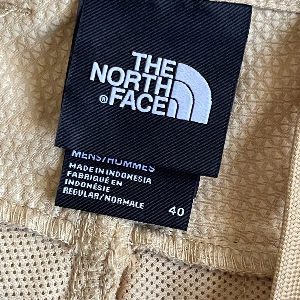The North Face Paramount Pro Shorts Mens‎ 40 Tan Hiking Outdoor Gorpcore Utility